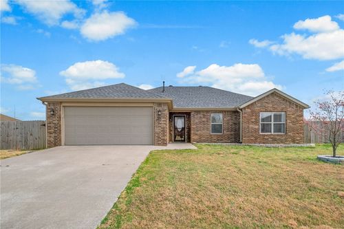 311 Violet St, Centerton, AR, 72719-7941 | Card Image