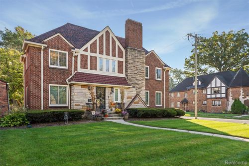 16806 La Salle Ave, Detroit, MI, 48221-3274 | Card Image