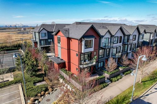 111-4662 Hemlock Way, Tsawwassen, BC, V4M0G1 | Card Image