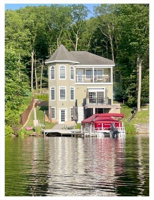 6 Wildwood Ln, Spencer, MA, 01562-1516 | Card Image