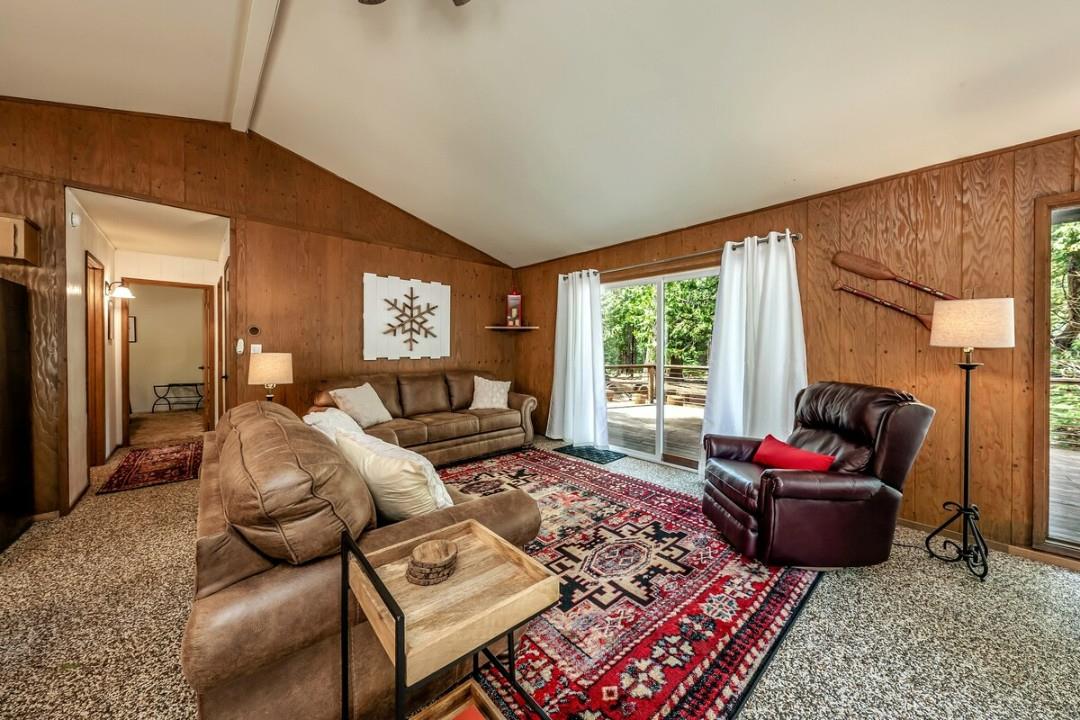Residential in Shaver Lake 5