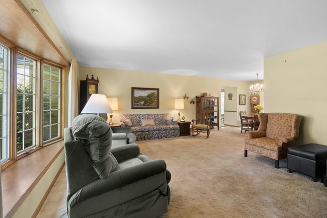 8518 Reese Rd, House other with 3 bedrooms, 3 bathrooms and 8 parking in HARVARD IL | Image 5