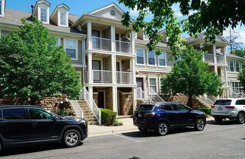 1147 Beaver Run Run, Troy, MI, 48083 | Card Image