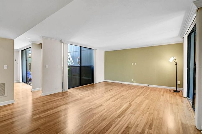 304 Pine Run Dr, Condo with 2 bedrooms, 2 bathrooms and null parking in OSPREY FL | Image 11