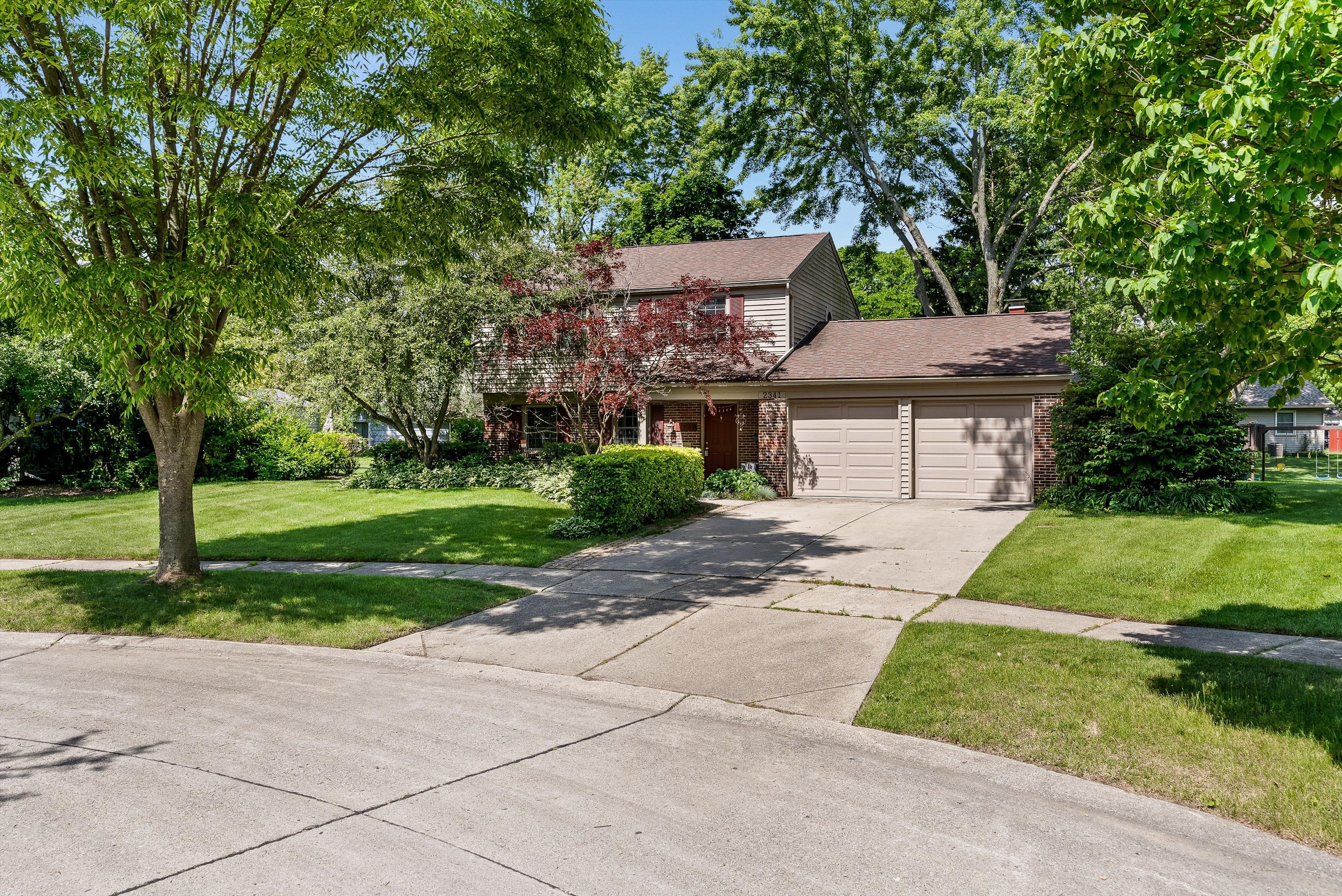 London Ct, Troy, MI 48085