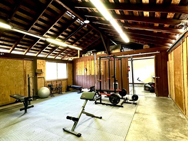 Gym/Garage | Image 8