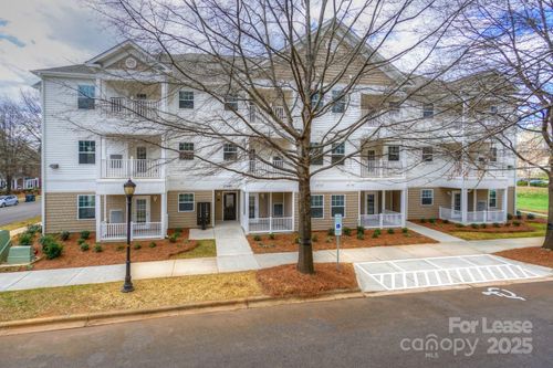 apt-301-17905 Delmas Dr, Cornelius, NC, 28031-8512 | Card Image