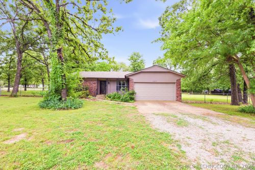 10616 W Houston St, Sapulpa, OK, 74066-6386 | Card Image