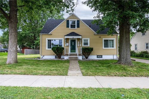 1881 Adelaide Blvd, Akron, OH, 44305-4353 | Card Image