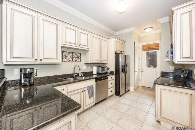 APT-206 - 4637 Burbank Dr, Condo with 3 bedrooms, 3 bathrooms and null parking in Baton Rouge LA | Image 8
