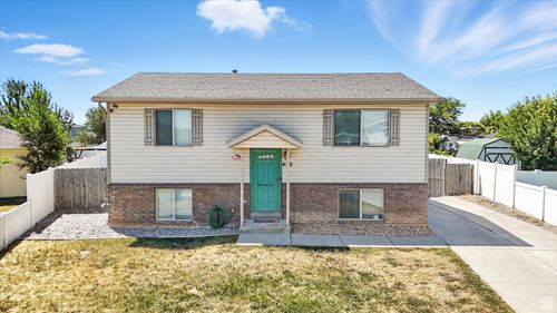 472 W 860 S, Tremonton, UT, 84337-1958 | Card Image