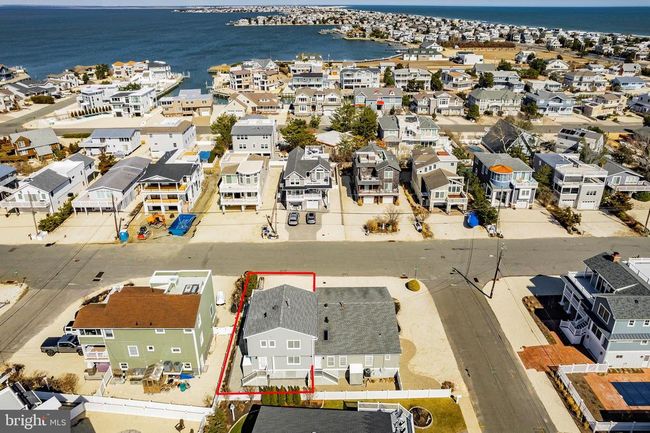10 W Essex Ave, Home with 3 bedrooms, 3 bathrooms and null parking in Harvey Cedars NJ | Image 47