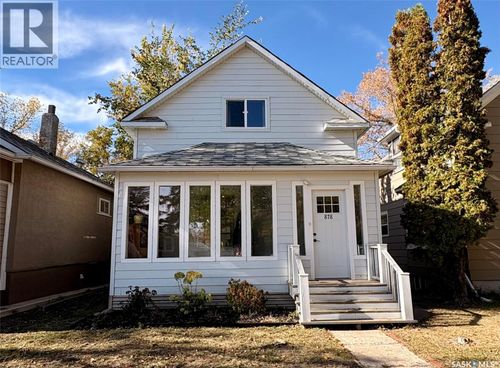 878 4th Ave Ne, Moose Jaw, SK, S6H1H7 | Card Image
