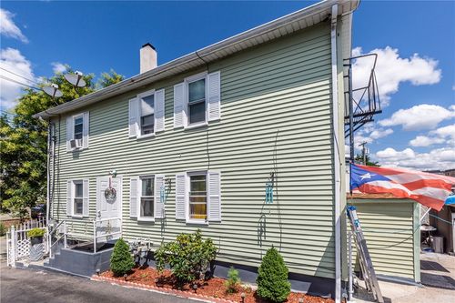 268 Carpenter St, Providence, RI, 02909-1403 | Card Image
