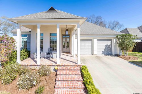 7353 N Eisworth Ave, Baton Rouge, LA, 70818-5846 | Card Image