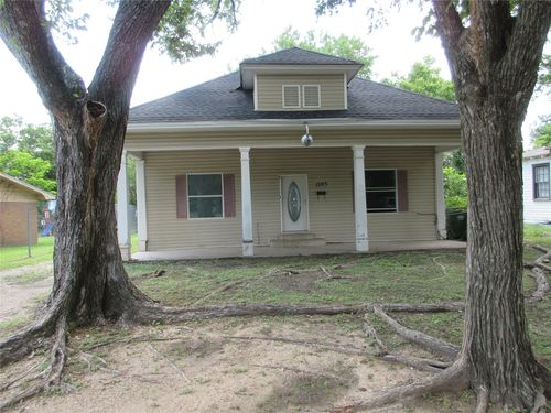 1203 Sewanee Dr, Marlin, TX, 76661-2040 | Card Image