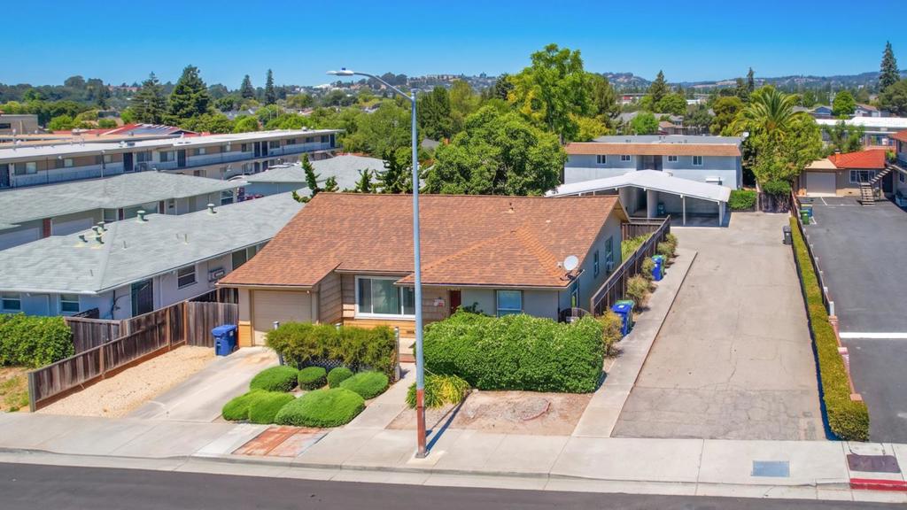 2536 Grove Way, Hayward, CA 94546