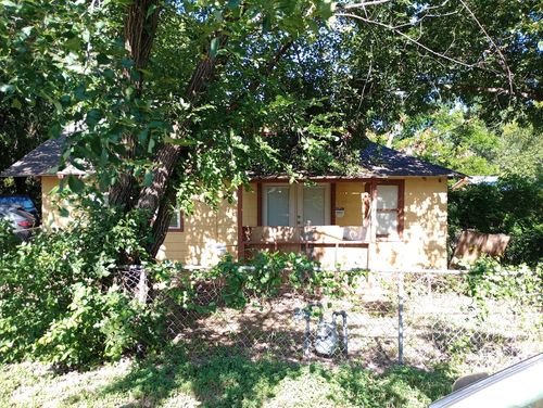 2104 Taft St, Fort Worth, TX, 76103-2204 | Card Image