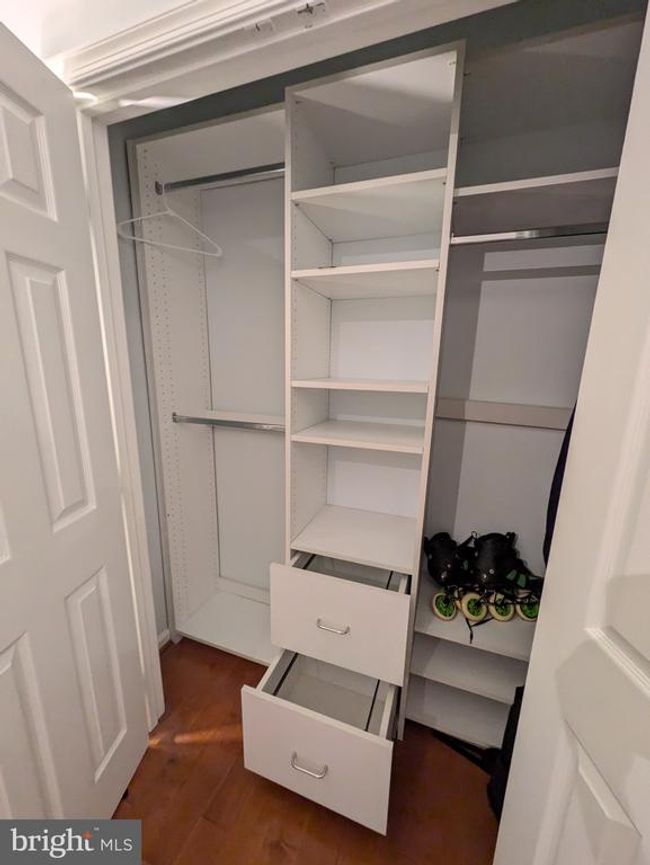 APT-34 - 1720 Lake Shore Crest Dr, Condo with 2 bedrooms, 1 bathrooms and null parking in RESTON VA | Image 16