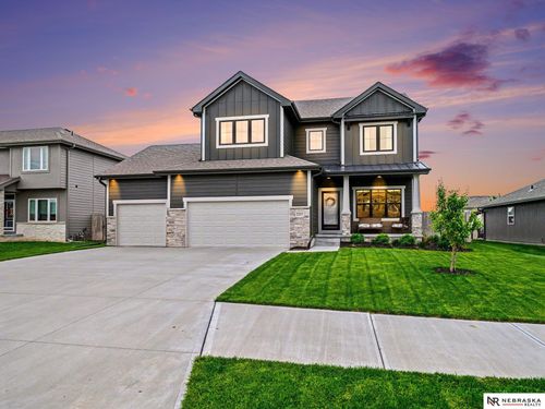 5205 Helwig Avenue, Papillion, NE, 68133 | Card Image