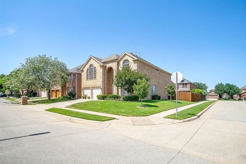 2829 Cedar Ridge Ln, Fort Worth, TX, 76177-2114 | Card Image