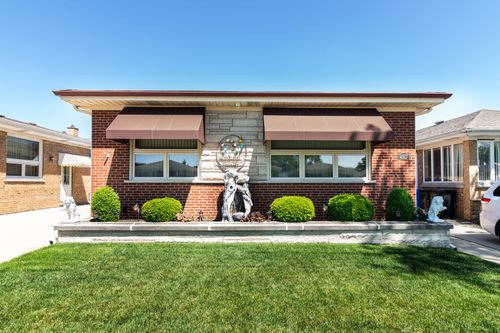 4917 N Nottingham Ave, Chicago, IL, 60656-3826 | Card Image