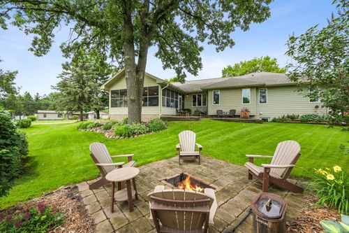 101 Anglewood Dr, Kenyon, MN, 55946-1415 | Card Image