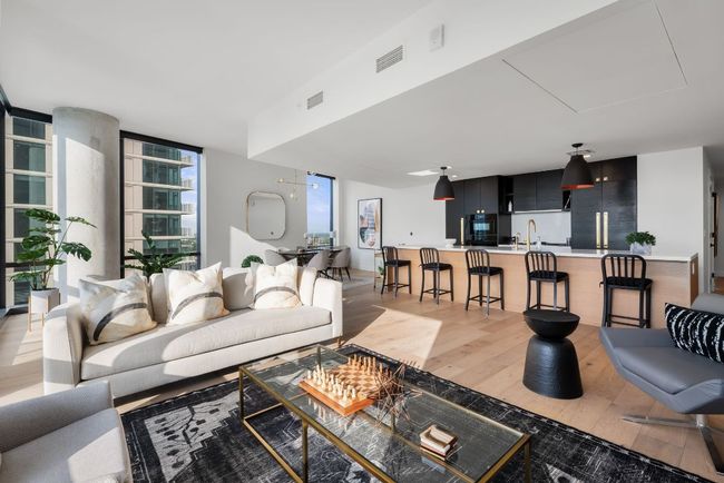 APT-2606 - 70 Rainey St, Condo with 3 bedrooms, 3 bathrooms and 2 parking in Austin TX | Image 9