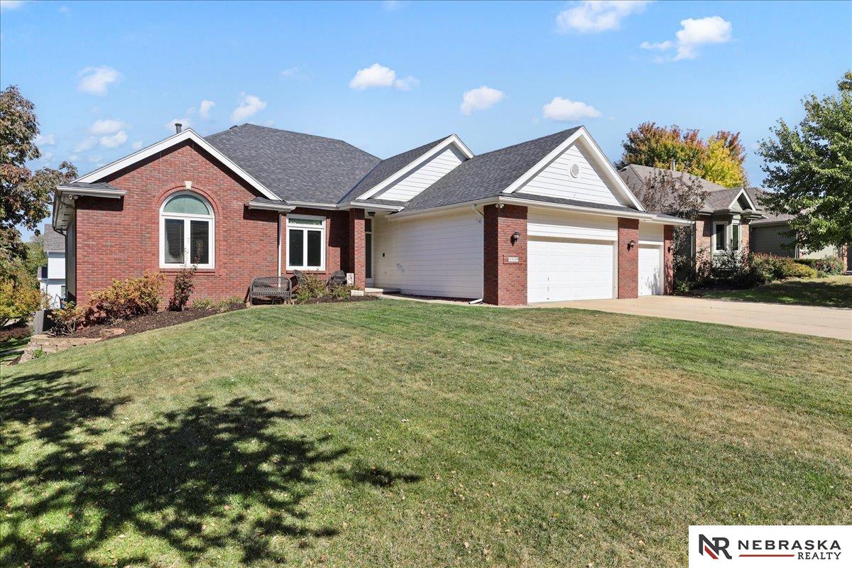 140th St, Omaha, NE 68164