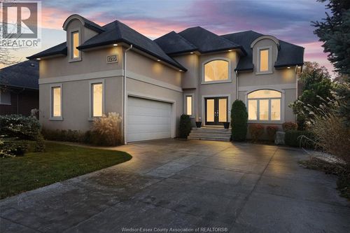 1215 Lyons Ave, Lasalle, ON, N9J3Y6 | Card Image