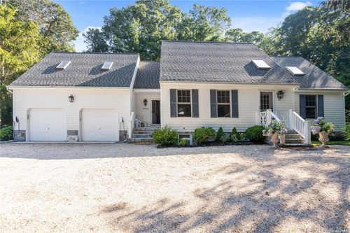 2421 Noyac Rd, Sag Harbor, NY, 11963-1914 | Card Image