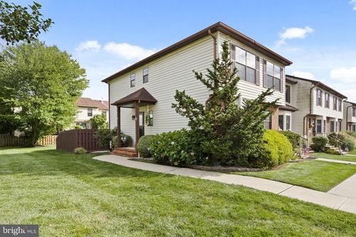 10 Roberts Ct, BORDENTOWN, NJ, 08505-2533 | Card Image