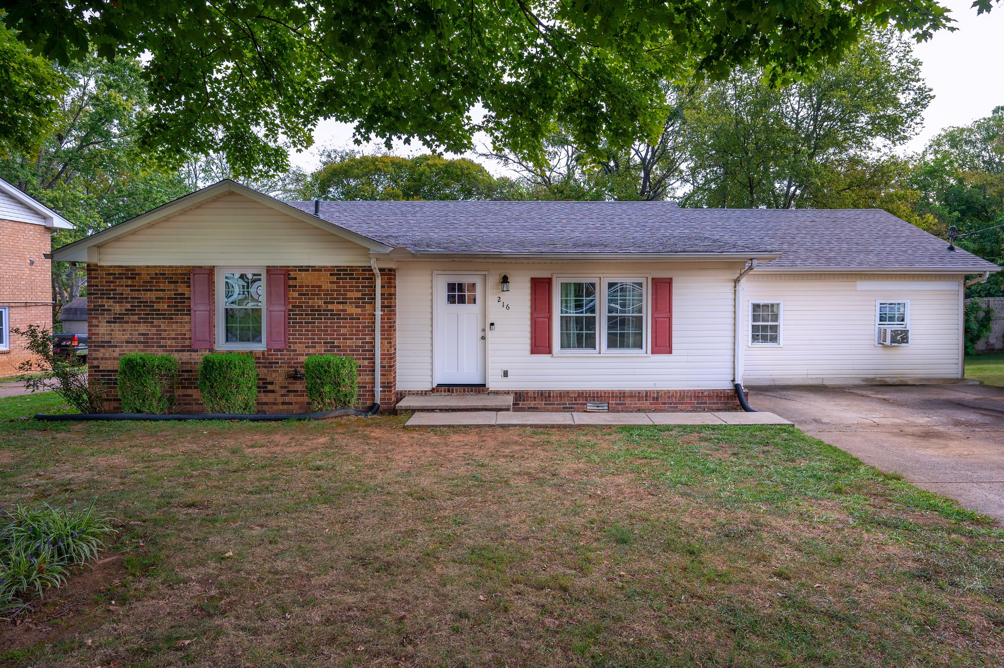 Connare Dr, Madison, TN 37115