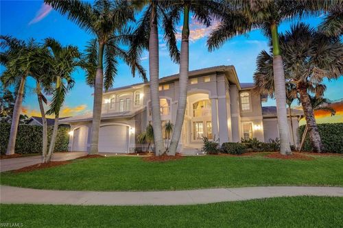 71 Hickory Ct, MARCO ISLAND, FL, 34145-4529 | Card Image