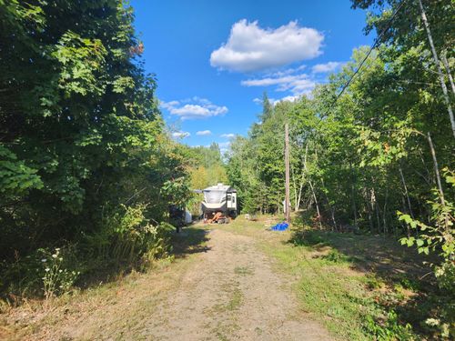 315 Golf Course Road, Newport, ME, 04953 | Card Image