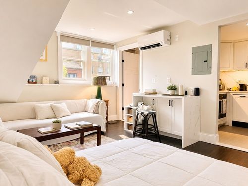 5-105 Charles St, Boston, MA, 02114-3260 | Card Image