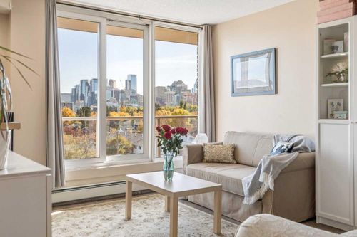 605-429 14 St Nw, Calgary, AB, T2N2A3 | Card Image