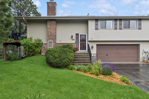 4152 Sylvia Ln S, Shoreview, MN, 55126-6436 | Card Image