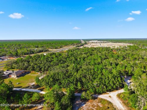 11254 Commercial Way, WEEKI WACHEE, FL, 34614-3063 | Card Image