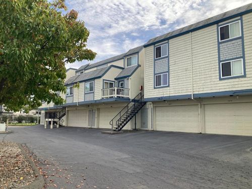 3660 Wells Rd, Oakley, CA, 94561-5014 | Card Image