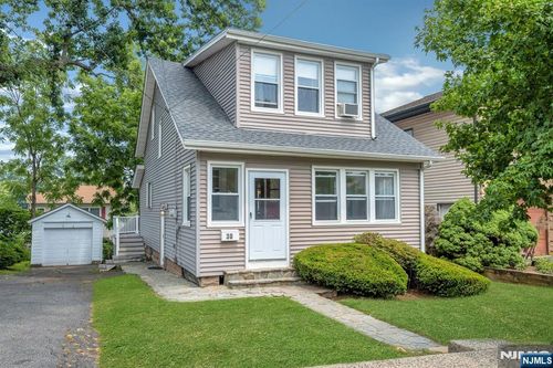 30 Orchard Street, Nutley, NJ, 07110 | Card Image