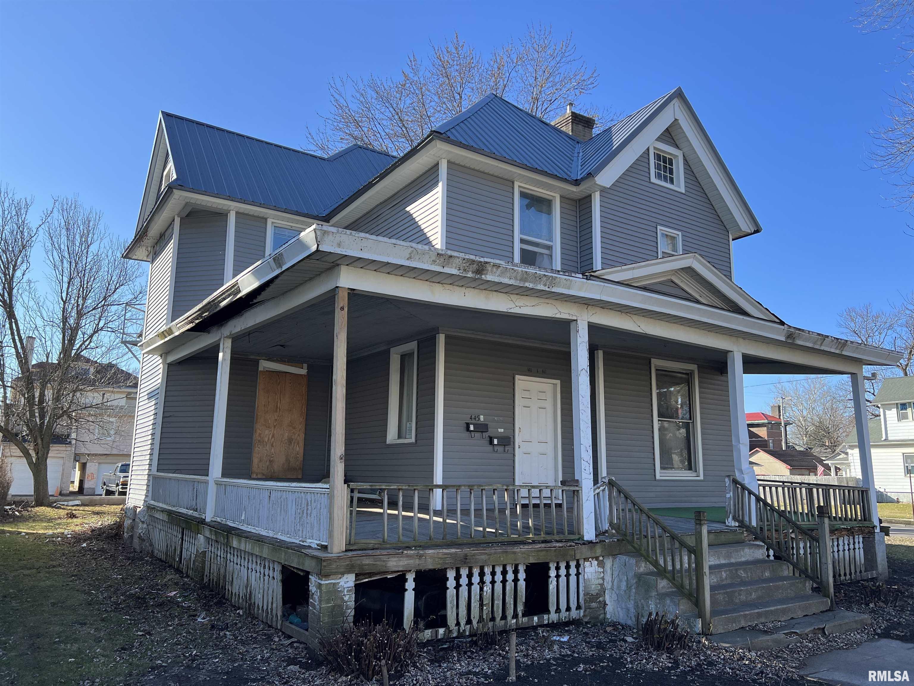 4th Ave, Clinton, IA 52732