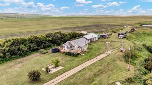 10022 Highway 41, Rural Cypress County, AB, T0J1C0 | Card Image