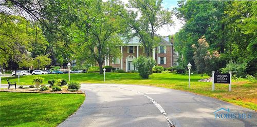 unit-1106-5679 Monroe St, Sylvania, OH, 43560-2724 | Card Image
