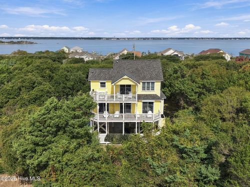 104 Howe St, Emerald Isle, NC, 28594-3732 | Card Image