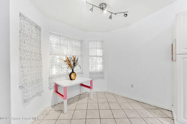 Dining Nook | Image 12