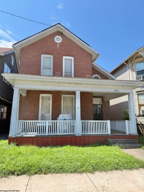 235 Center Ave, Weston, WV, 26452-2028 | Card Image