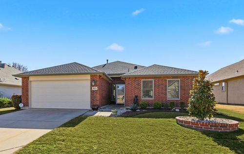 9621 Applewood Trl, Denton, TX, 76207-8626 | Card Image