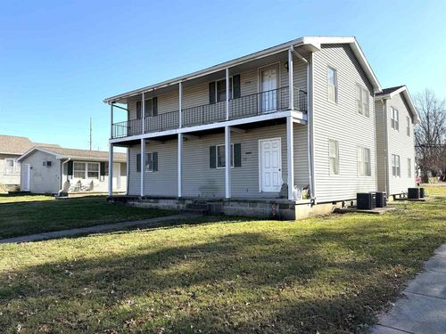 331 W Main St, Olney, IL, 62450-1534 | Card Image