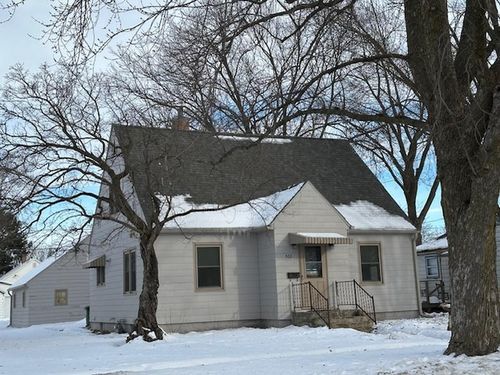 503 8th Ave, Charles City, IA, 50616-2301 | Card Image